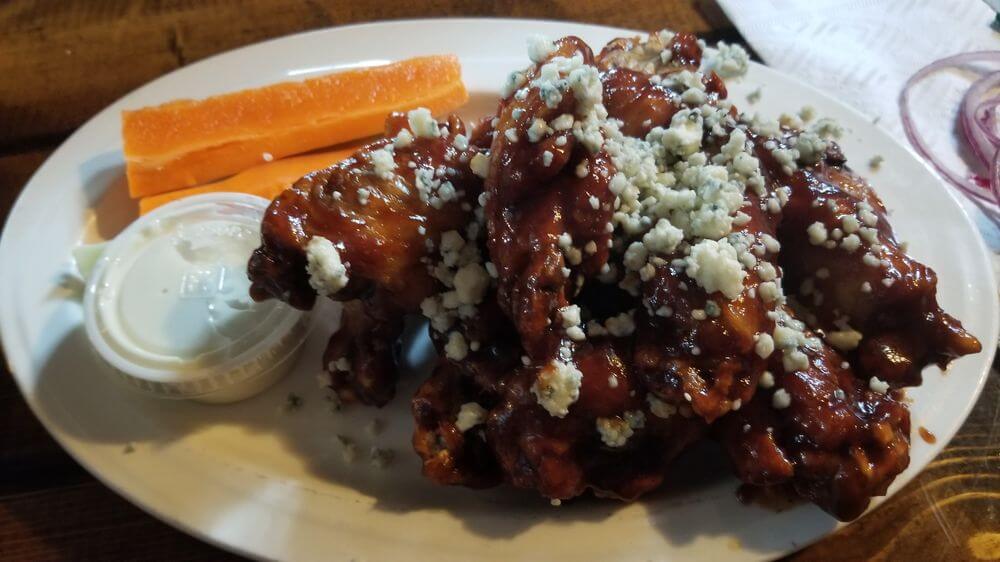 plate of McCarthy style wings at Gene McCarthy's in Buffalo NY