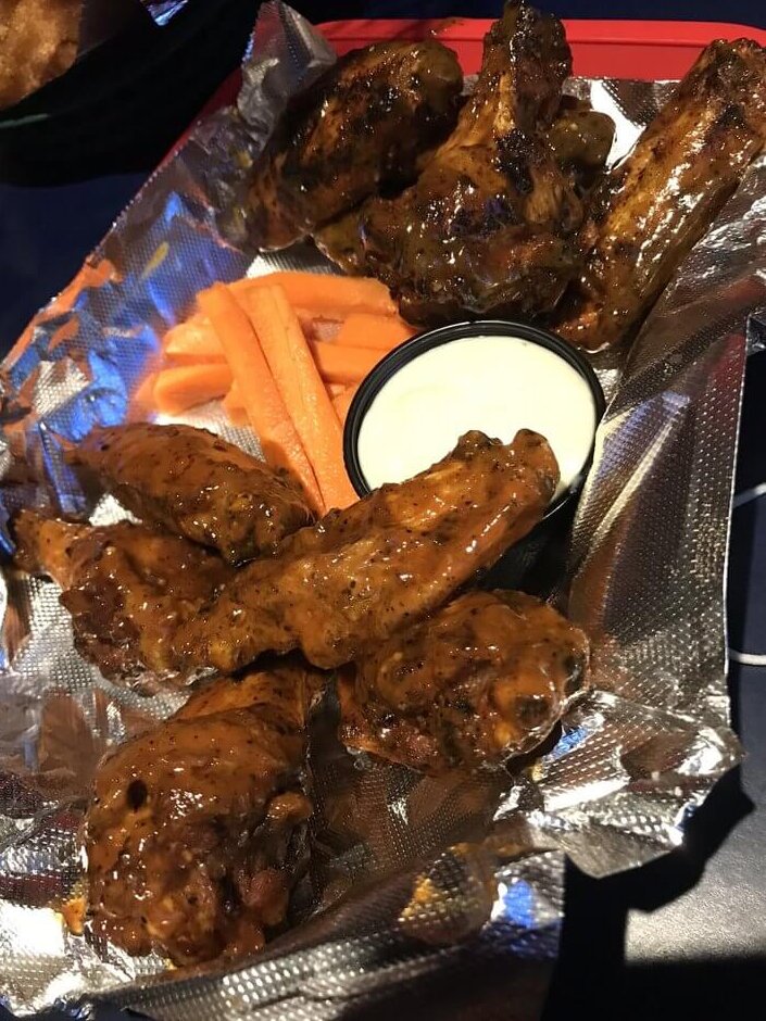 plate of "double dipped" wings at Elmo's in Buffalo, NY