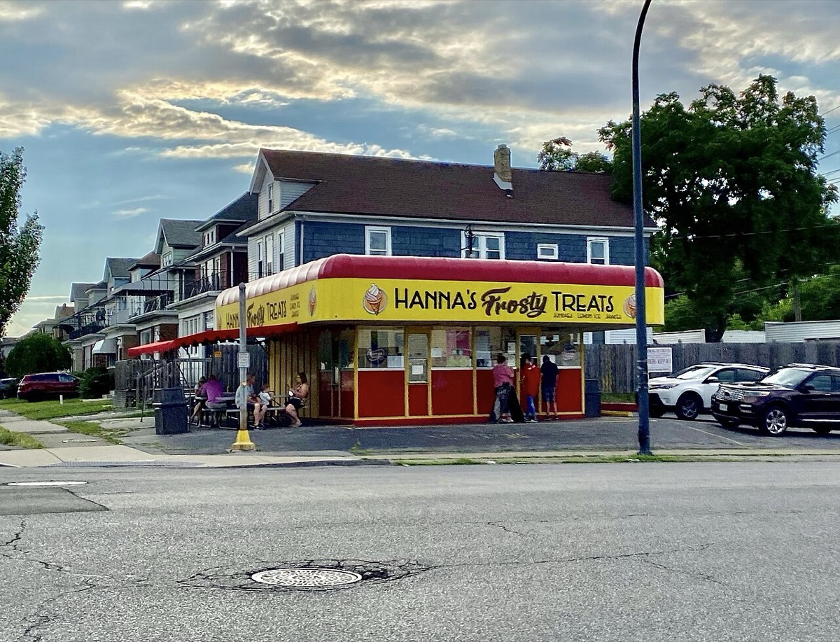Hanna's Frosty Treats ice cream stand in North Buffalo on a summer day